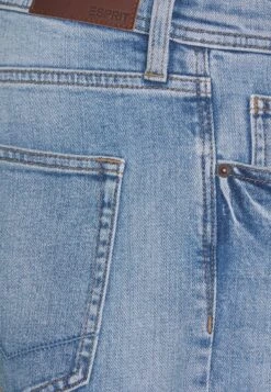 ESPRIT Slim Fit Jeans - Blue Light Wash 7 ESPRIT Slim Fit Jeans - Blue Light Wash -Heren Mode Boutique 05dd9fa5f40e46d7af4213cebd4fe46d