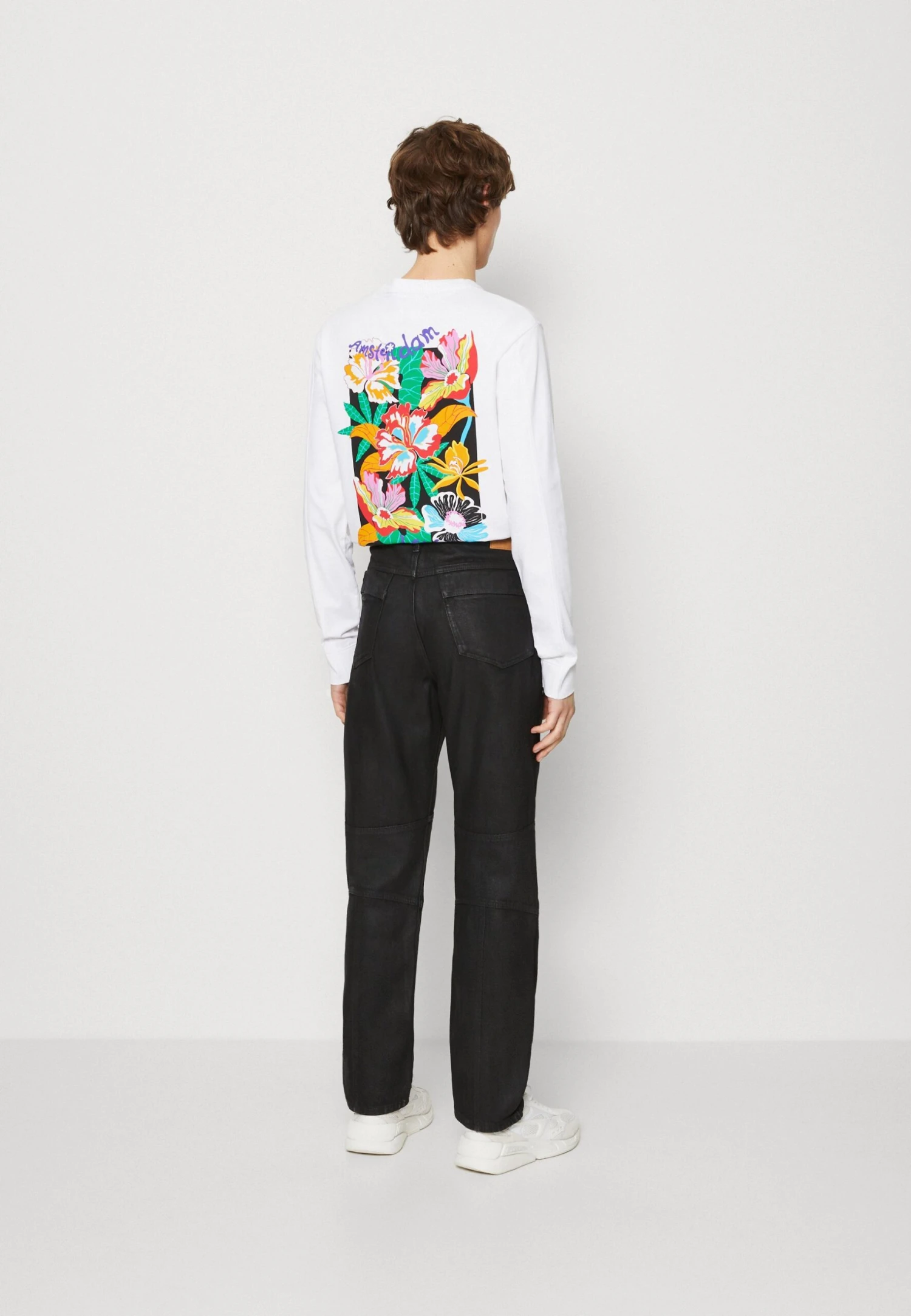 WEEKDAY Racer Biker - Straight Leg Jeans - Black Coating 5 WEEKDAY Racer Biker - Straight Leg Jeans - Black Coating - Afbeelding 3