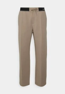 Emporio Armani Trouser - Broek - Incenso -Heren Mode Boutique 11a02f7065d341a4943d34a834c41ad3