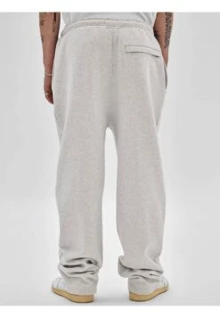 Guess Mit Logo - Trainingsbroek - Beige 10 Guess Mit Logo - Trainingsbroek - Beige -Heren Mode Boutique 3cb573d1764f46d6851927cf3b137134