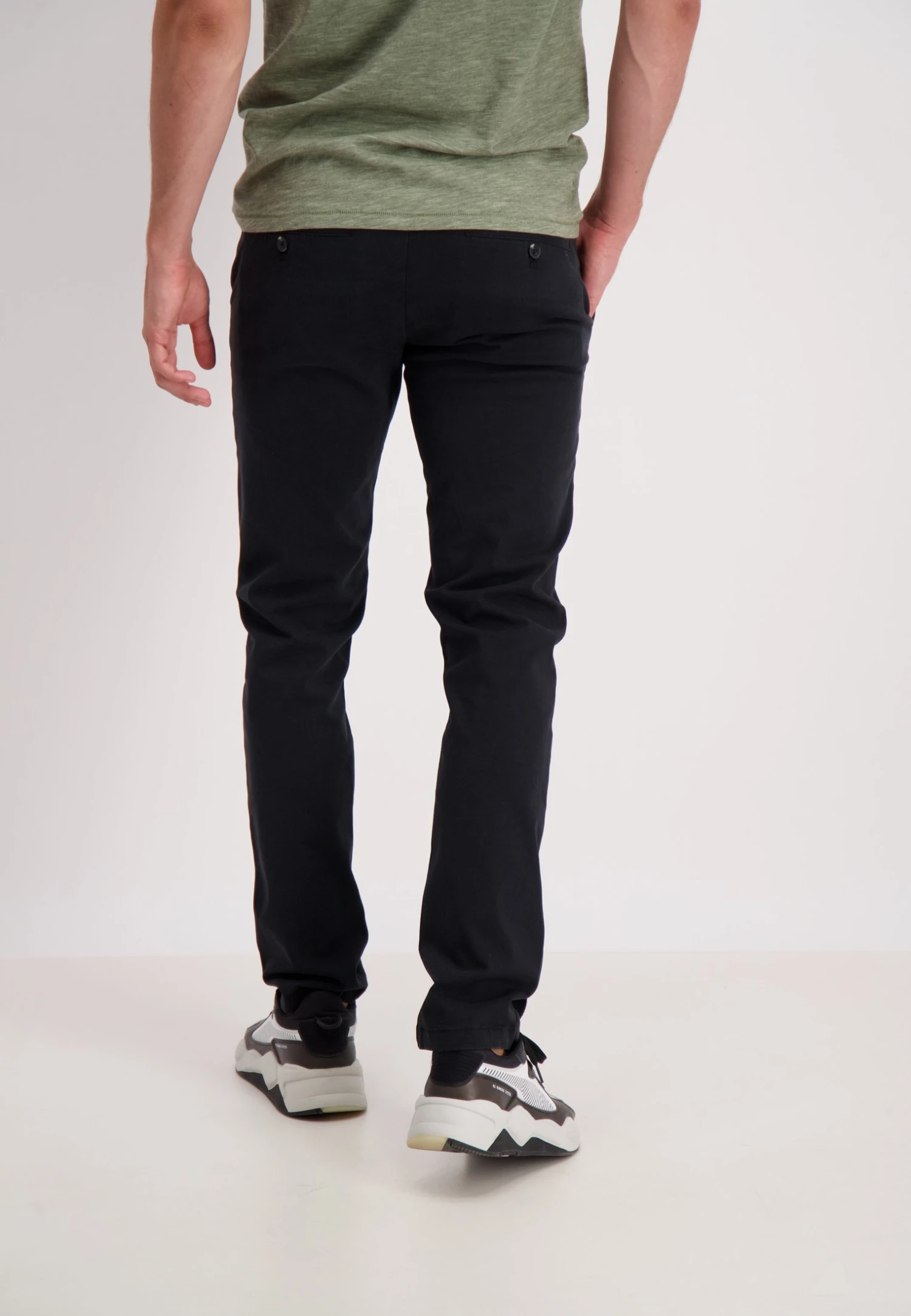 Lindbergh Slim Fit Superflex Pants - Chino - Black 4 Lindbergh Slim Fit Superflex Pants - Chino - Black - Afbeelding 2