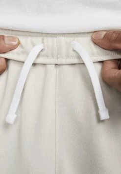 Nike Sportswear M Nk Club Pk Trk Basic - Trainingspak - Light Orewood Brown White 18 Nike Sportswear M Nk Club Pk Trk Basic - Trainingspak - Light Orewood Brown White -Heren Mode Boutique 486b8f5ebf6c4f23a3c9efb8554a4867