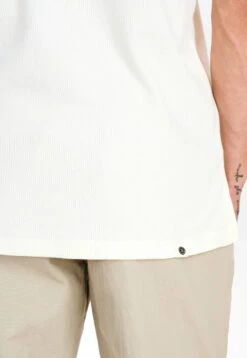 Anerkjendt Akrune Waffle - T-Shirt Basic - Tofu -Heren Mode Boutique 4c3381aad84045d3b83f453364646a6a