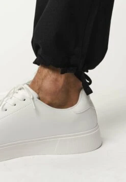 Mela Rajesh - Cargobroek - Schwarz -Heren Mode Boutique 66f5d9927e9f45299ba9757751c49d95