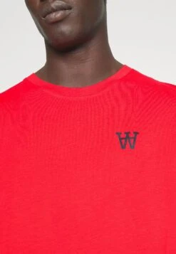 Wood Wood Ace - T-Shirt Basic - Apple Red -Heren Mode Boutique 7aaaf36fca234da0a1715b1502d63902