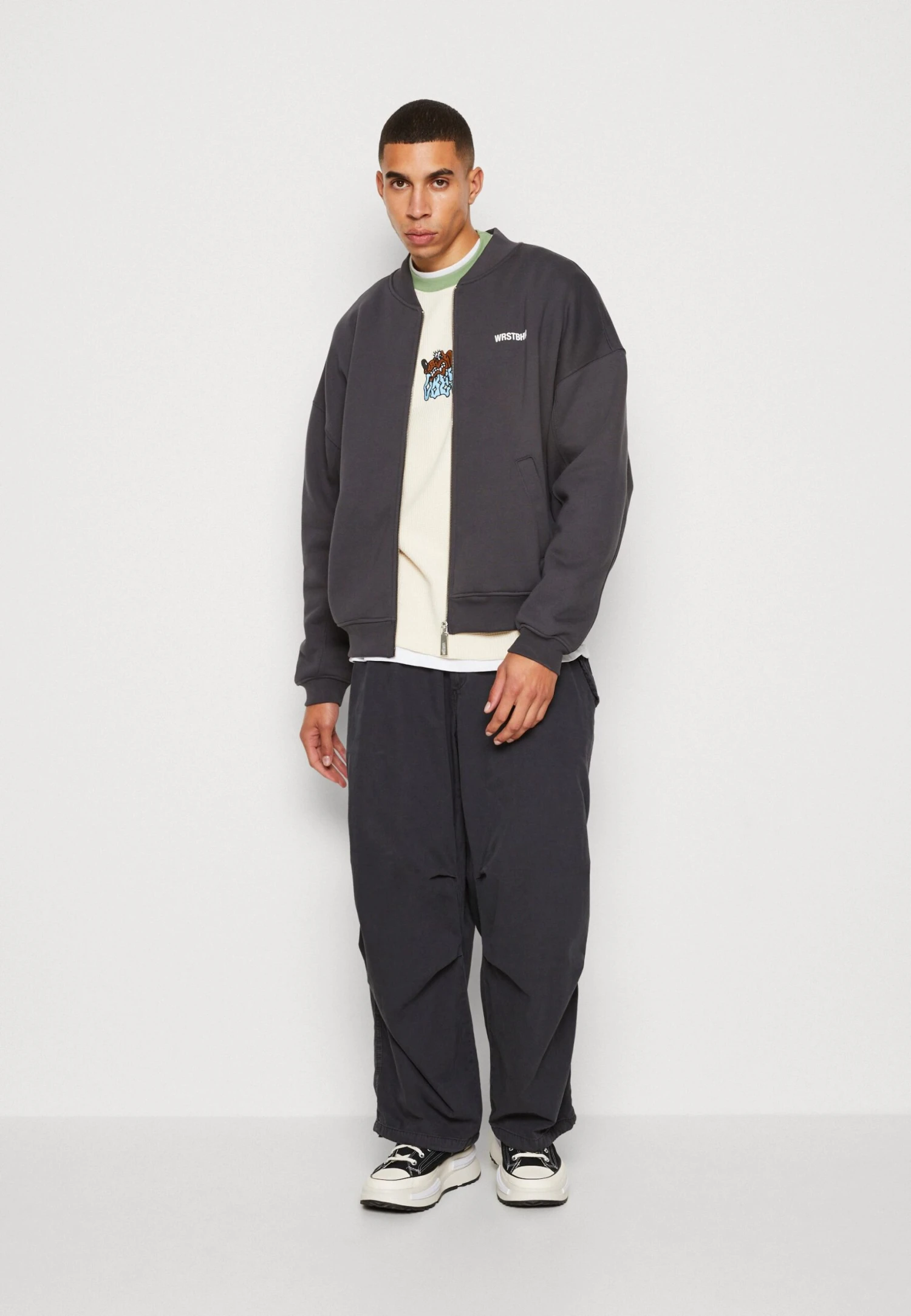 BDG Urban Outfitters Chute Baggy Tech Pant - Broek - Black 4 BDG Urban Outfitters Chute Baggy Tech Pant - Broek - Black - Afbeelding 2