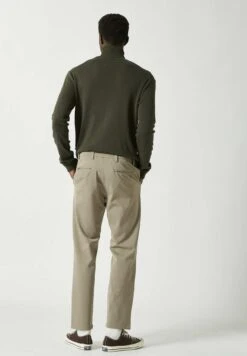 Minimum Sofus - Chino - Seneca Rock -Heren Mode Boutique 8771e97031e74ab7bef4f666cf4462ab