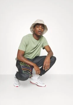 Nike Sportswear Wvn Mcf - Trainingsbroek - Black -Heren Mode Boutique 8907ccca6a9f43e7b610931b5840f599