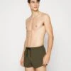 Ellesse Mirfin - Zwemshorts - Khaki 1 Ellesse Mirfin - Zwemshorts - Khaki -Heren Mode Boutique 9e4a88c393024dc0b093b87b74b86a1e