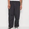 BDG Urban Outfitters Chute Baggy Tech Pant - Broek - Black -Heren Mode Boutique 9f28e5eca18044f8a29812b793816214
