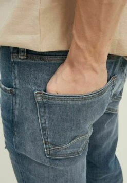 Jack & Jones Slim Fit Jeans - Blue Denim -Heren Mode Boutique a727cb2b61a24f0abd5f2eb77d5582b4
