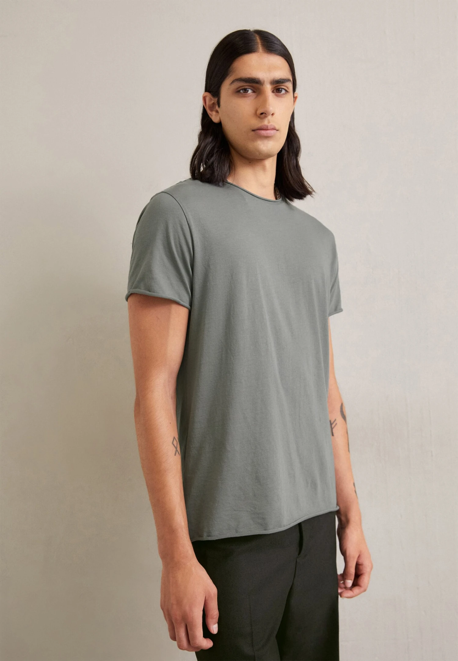 Filippa K Roll Neck - T-Shirt Basic - Smoke Gree 3 Filippa K Roll Neck - T-Shirt Basic - Smoke Gree