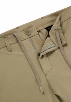 Boss T Commuter-Slim - Broek - Light Green Four 13 Boss T Commuter-Slim - Broek - Light Green Four -Heren Mode Boutique b21aab38864d471fbf399aac1af16c19