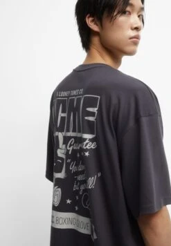 PULL & BEAR Looney Tunes - T-Shirt Print - Dark Grey -Heren Mode Boutique bd76bb43d1d54d3bb94d719a5bbcc116