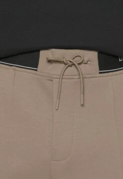 Emporio Armani Trouser - Broek - Incenso -Heren Mode Boutique c342adf4bd0c46e78b5497b4c606b33d