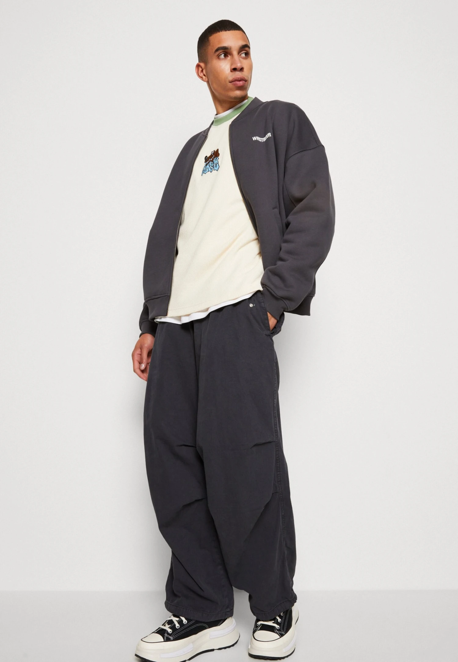 BDG Urban Outfitters Chute Baggy Tech Pant - Broek - Black 6 BDG Urban Outfitters Chute Baggy Tech Pant - Broek - Black - Afbeelding 4