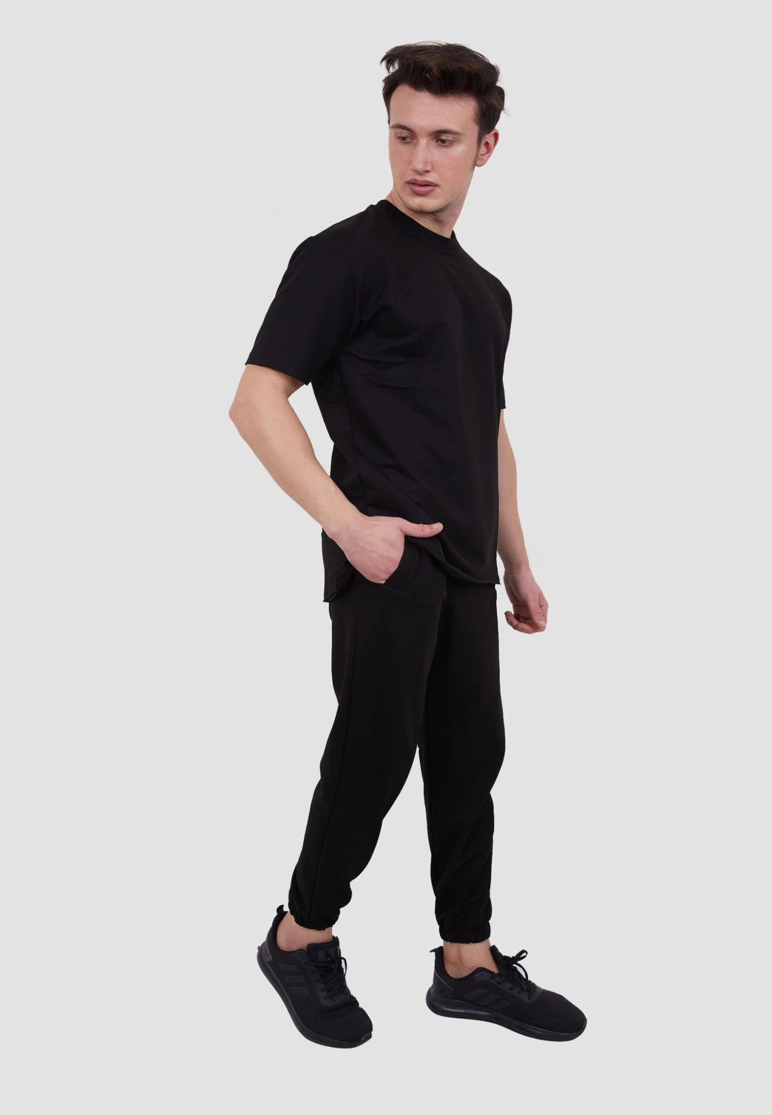 Set - Trainingsbroek - Black 4 Set - Trainingsbroek - Black - Afbeelding 2