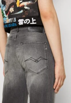 Replay Sandot - Jeans Tapered Fit - Grey Denim -Heren Mode Boutique d73d09715aac4f24bee26c8a84e7eb6d