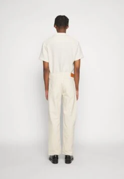 Sandro Regular- Relaxed Fit Jeans - Ecru -Heren Mode Boutique e1de9a97224d46a4ac7b110a1eb07ef6