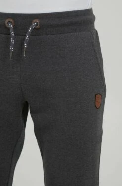 Indicode Jeans Idhultop - Trainingsbroek - Charcoal Mix 12 Indicode Jeans Idhultop - Trainingsbroek - Charcoal Mix -Heren Mode Boutique e61245cb40904e46b3f68e1465670bad