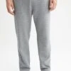 DeFacto Regular Fit- Trainingsbroek - Grey 2 DeFacto Regular Fit- Trainingsbroek - Grey -Heren Mode Boutique ee998081ae3145039c71950e84097643